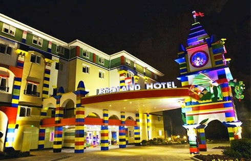 LEGO-Hotel_01