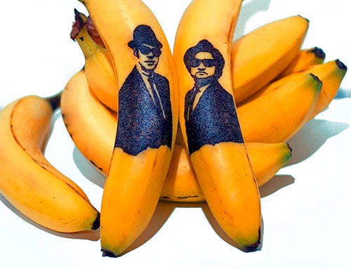 Banana con marca