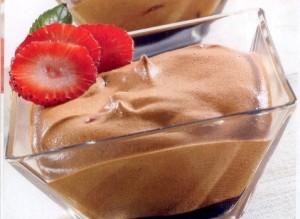 mousse-de-chocolate-y-fresa-300x219